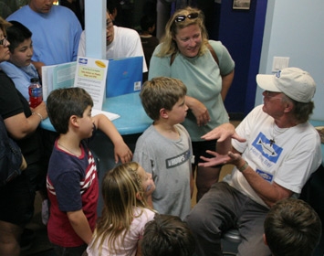 Santa Monica Pier Aquarium Visitors
