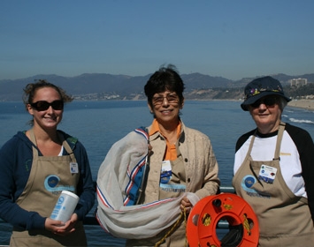 Santa Monica Pier Aquarium Volunteers